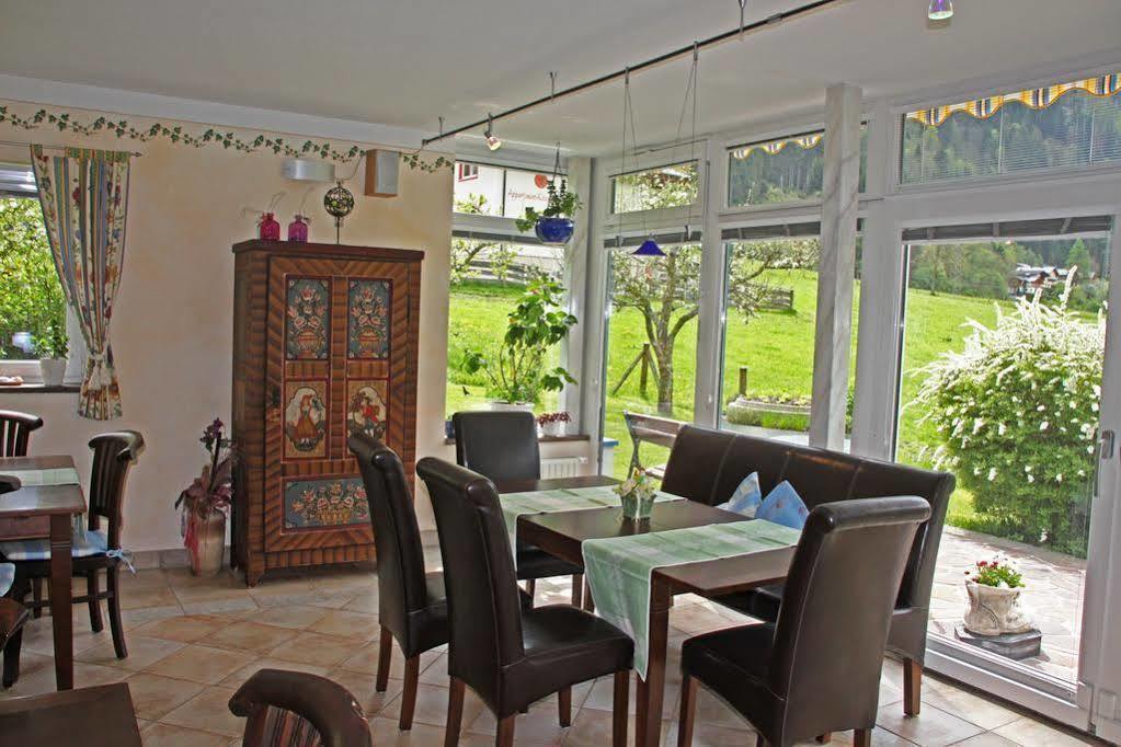 Haus Katharina, Summercard Included Kaprun Zewnętrze zdjęcie